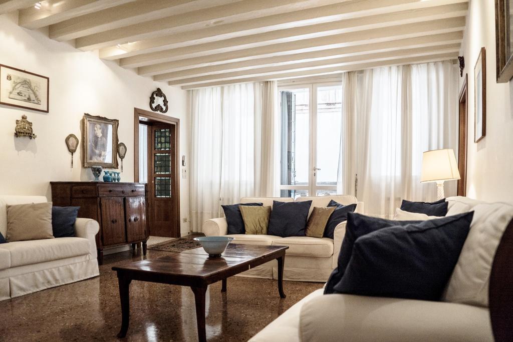 Accademia Terrazza Apartman Velence Kültér fotó