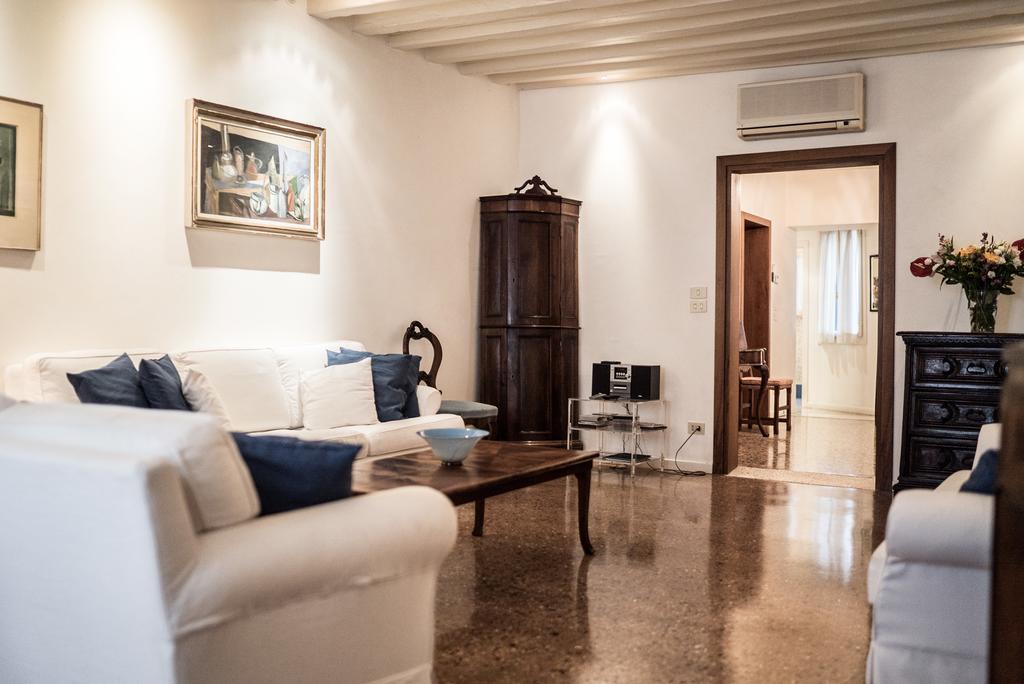 Accademia Terrazza Apartman Velence Kültér fotó