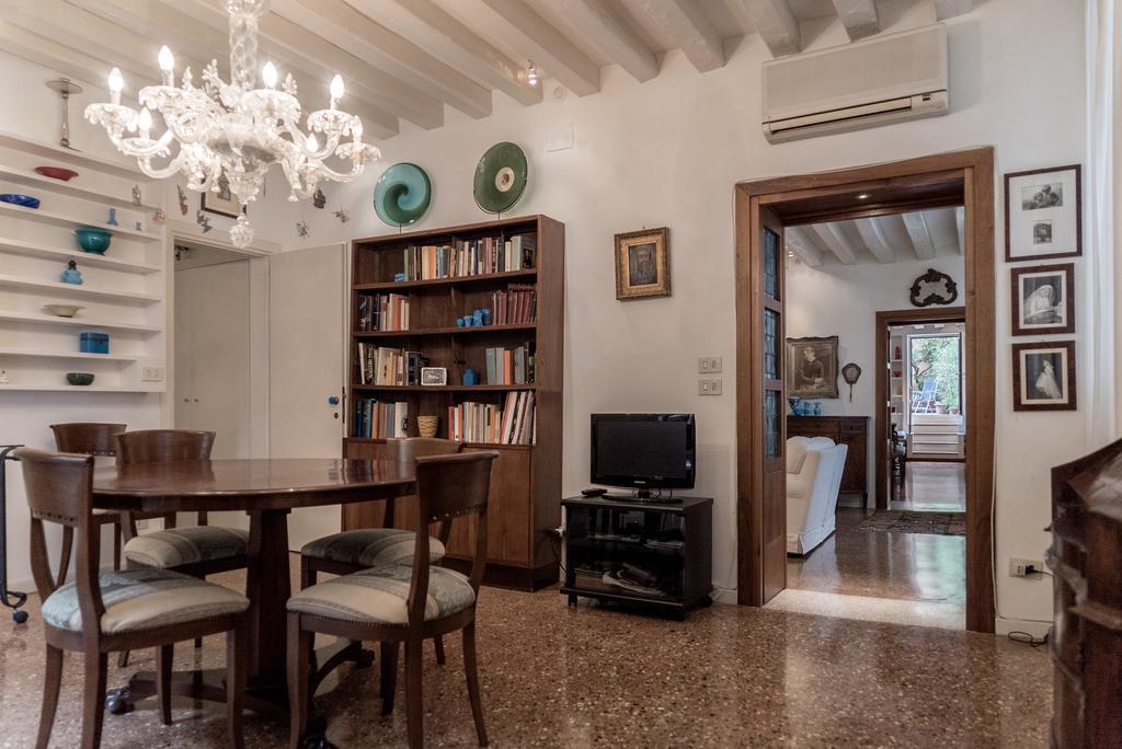 Accademia Terrazza Apartman Velence Kültér fotó