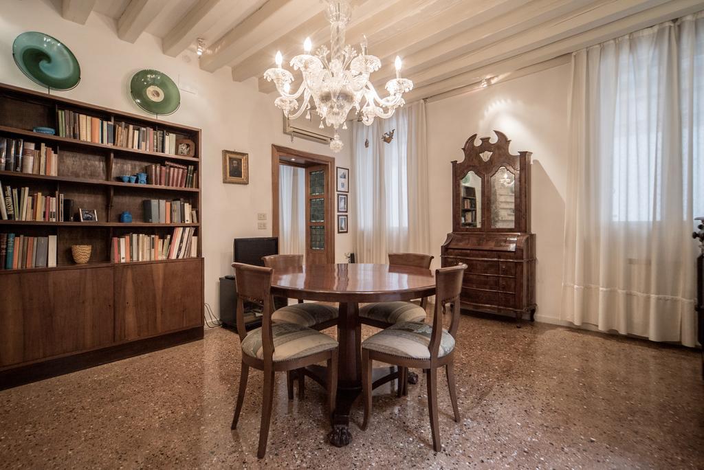 Accademia Terrazza Apartman Velence Kültér fotó