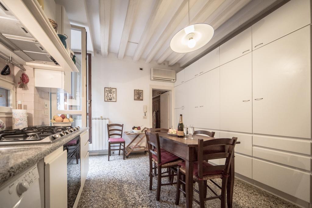 Accademia Terrazza Apartman Velence Kültér fotó