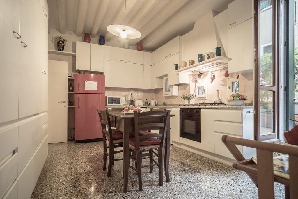 Accademia Terrazza Apartman Velence Kültér fotó